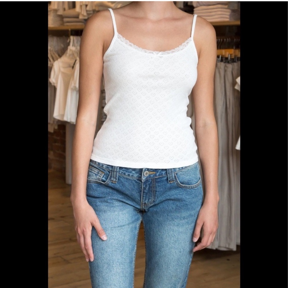 BRANDY MELVILLE SKYLAR HEART TANK TOP